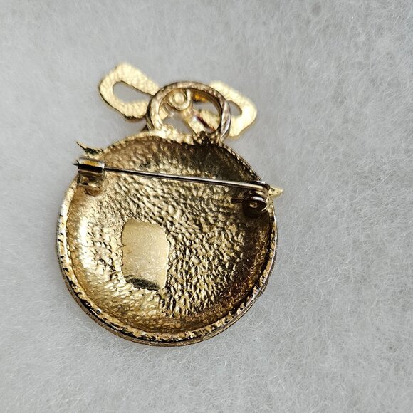 Christmas Red & Gold Brooch or Scarf Pin - Picture 3 of 6